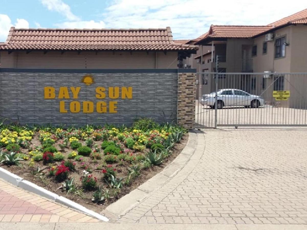 ריצ'רדס ביי Bay Sun Lodge מראה חיצוני תמונה