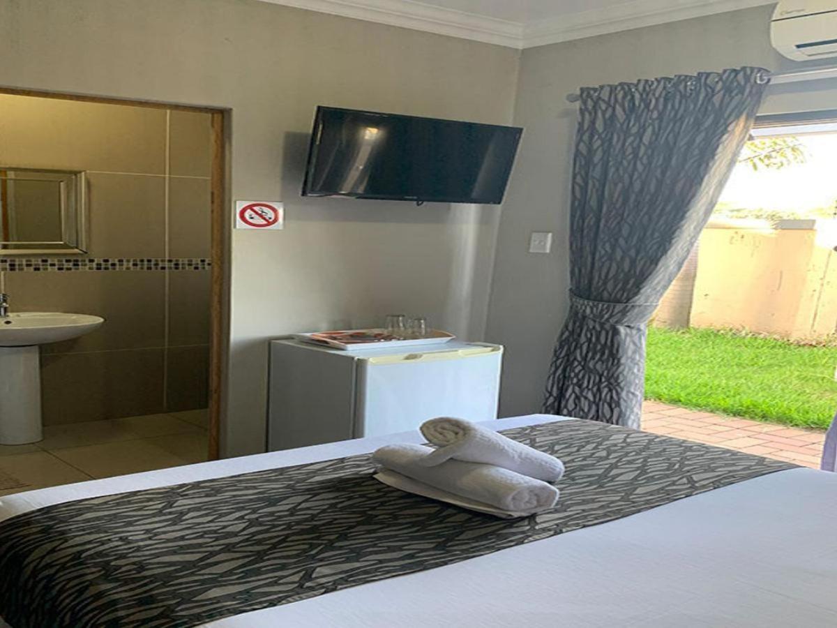 ריצ'רדס ביי Bay Sun Lodge מראה חיצוני תמונה
