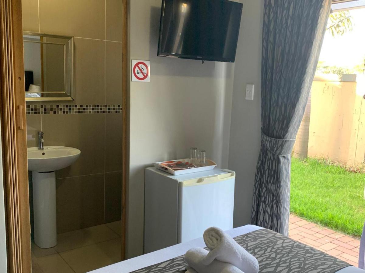ריצ'רדס ביי Bay Sun Lodge מראה חיצוני תמונה